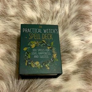 Cool and trendy spell guide! Perfect gift! Amazing for manifesting good things!
